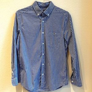 Vineyard Vines Blue Gingham long sleeve button down. Size M.  Great Condition!